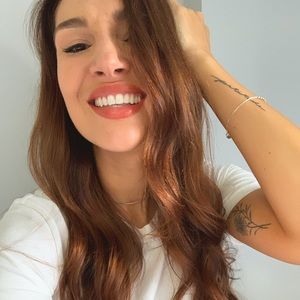 Meet your Posher, Marie-christine